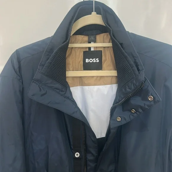 BOSS‎ Cundel Windbreaker Jacket men’s size 40R (large) navy blue